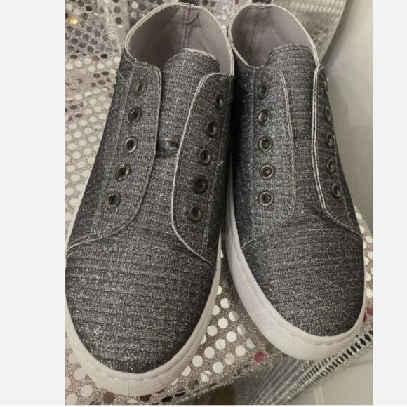 Bamboo Silver Glitter Low Top Slip On Sneaker - Size 11/41 - Picture 1 of 8